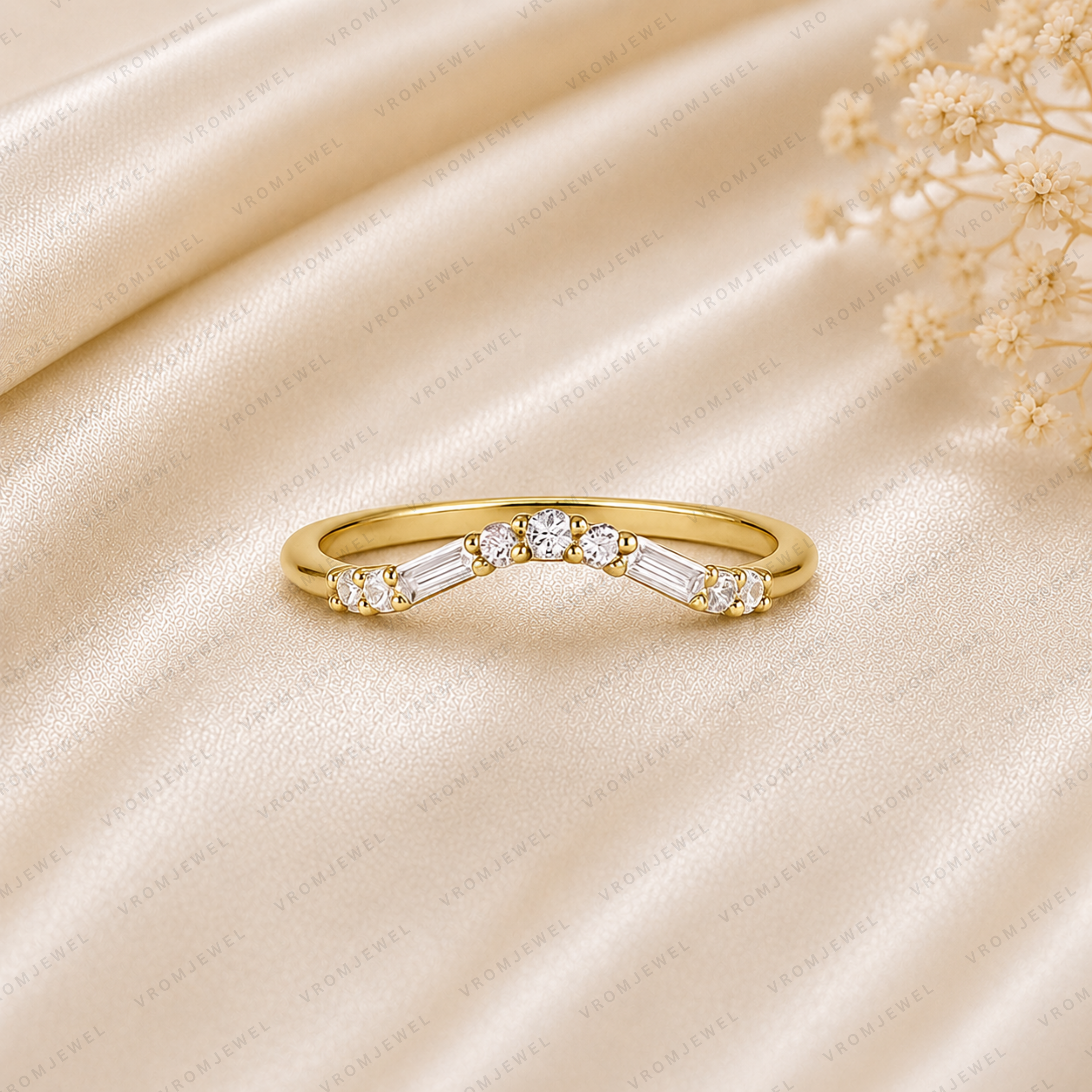 Curved Wedding Band | Lab Grown Diamond | Baguette & Round Stones | 14K Yellow Gold