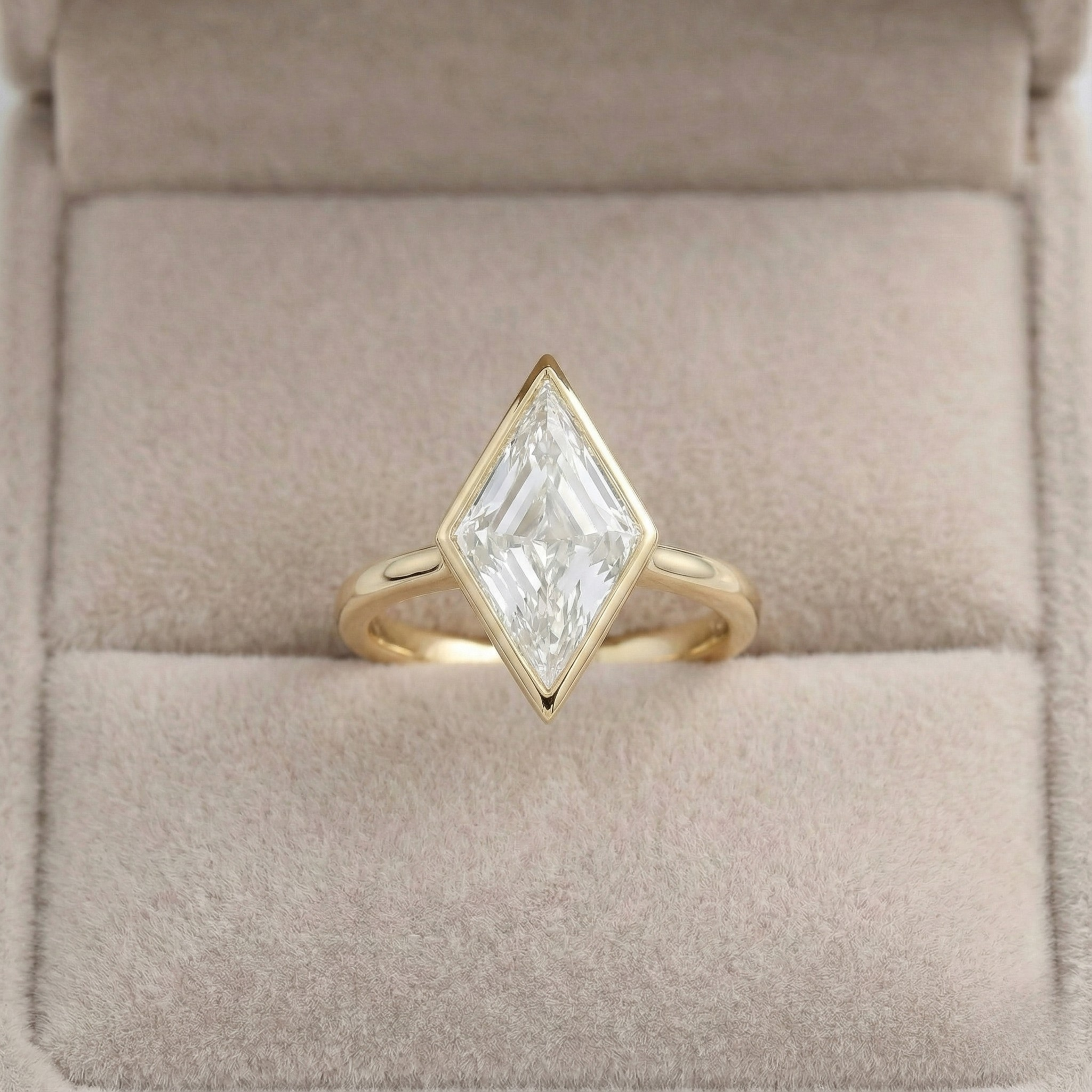 Lozenge Cut Bezel Set Solitaire Ring | Lab Grown Diamond | 14K Yellow Gold Modern Geometric