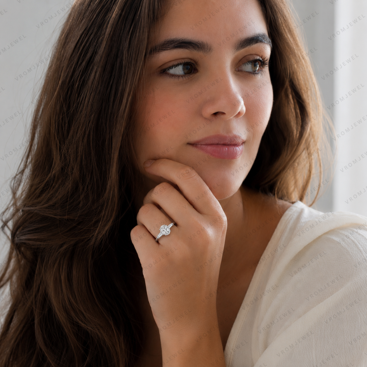 Oval Engagement Ring | Lab Grown Diamond | Tapered Baguette Side Stones | 14K Yellow Gold