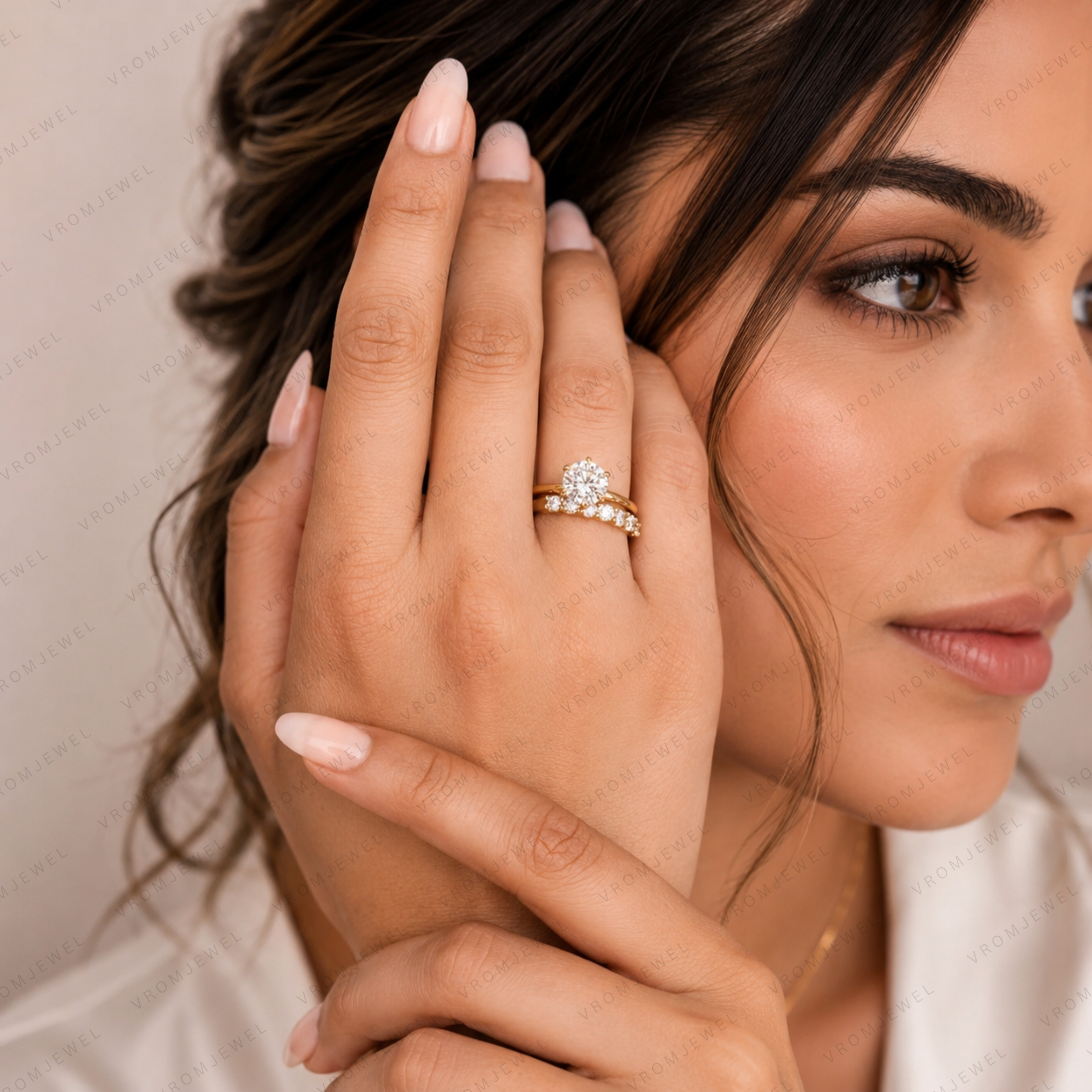 Elegant Round Lab Grown Diamond Engagement Solitaire Ring in Solid 14K Gold