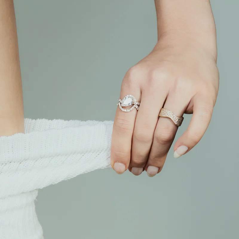 Wavy Pavé Ring Wide Curve Band | Lab Grown Diamond | 14K Yellow Gold