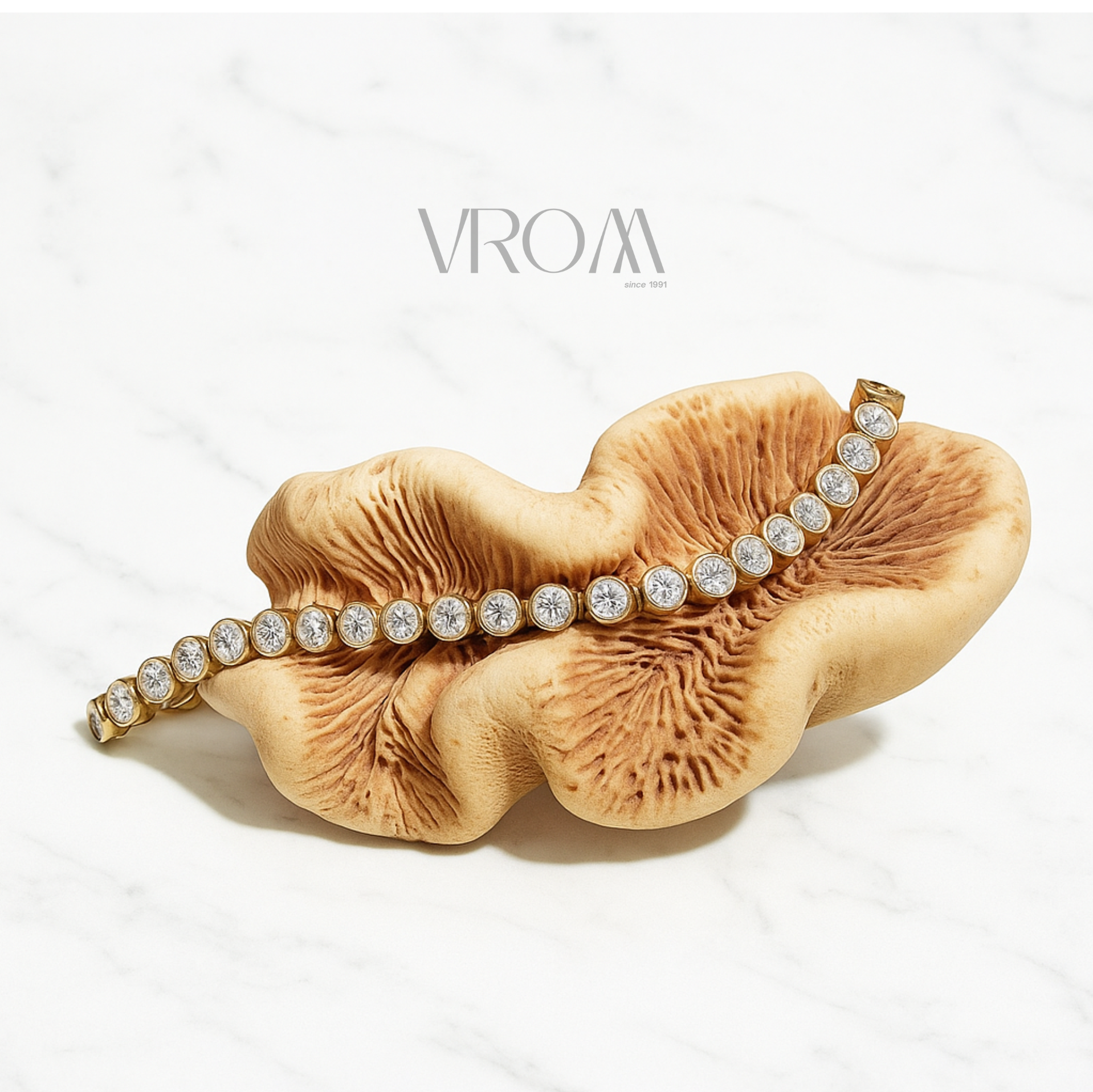 Oval Lab Grown Diamond Tennis Bracelet in Bezel-Set Solid 14K Gold