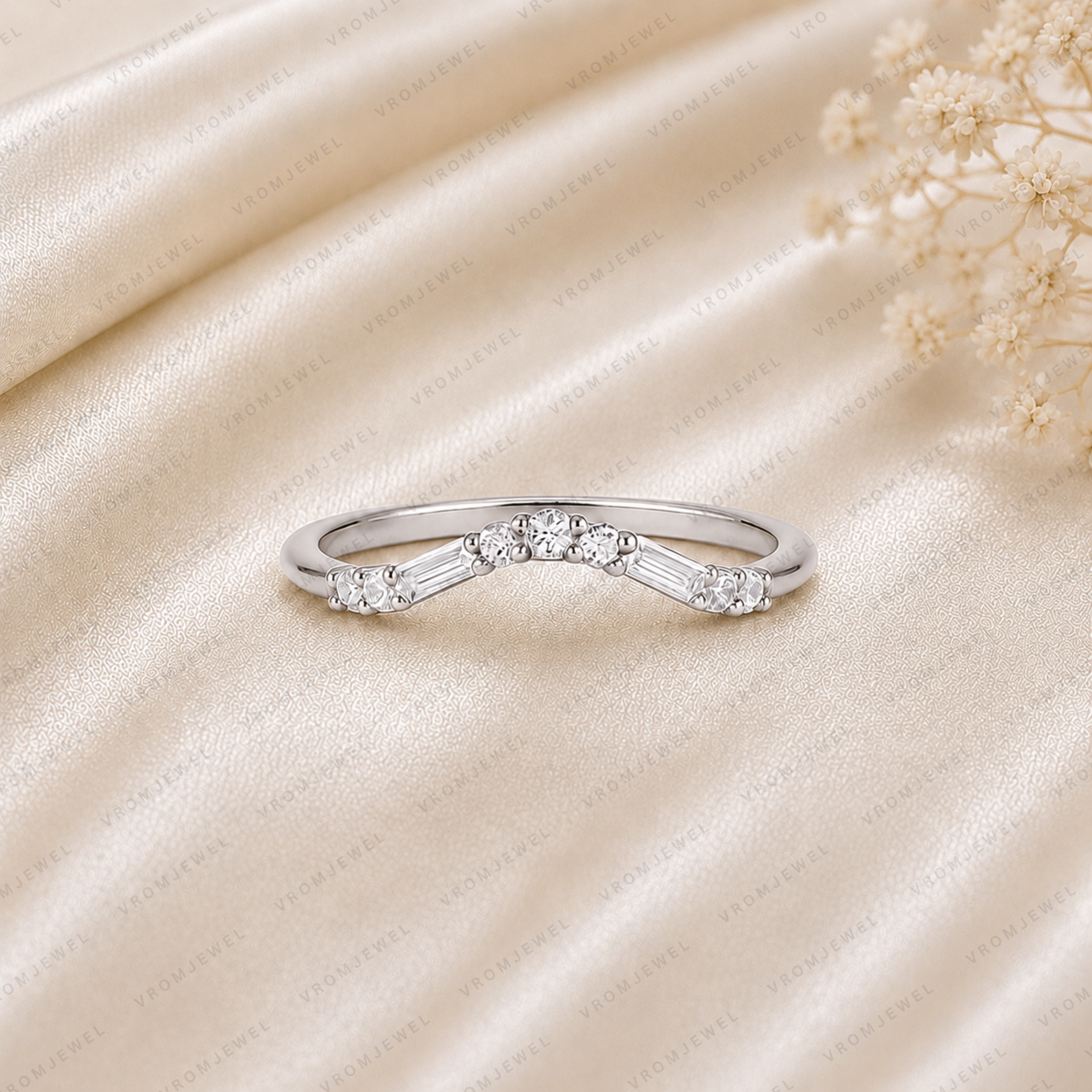 Curved Wedding Band | Lab Grown Diamond | Baguette & Round Stones | 14K Yellow Gold