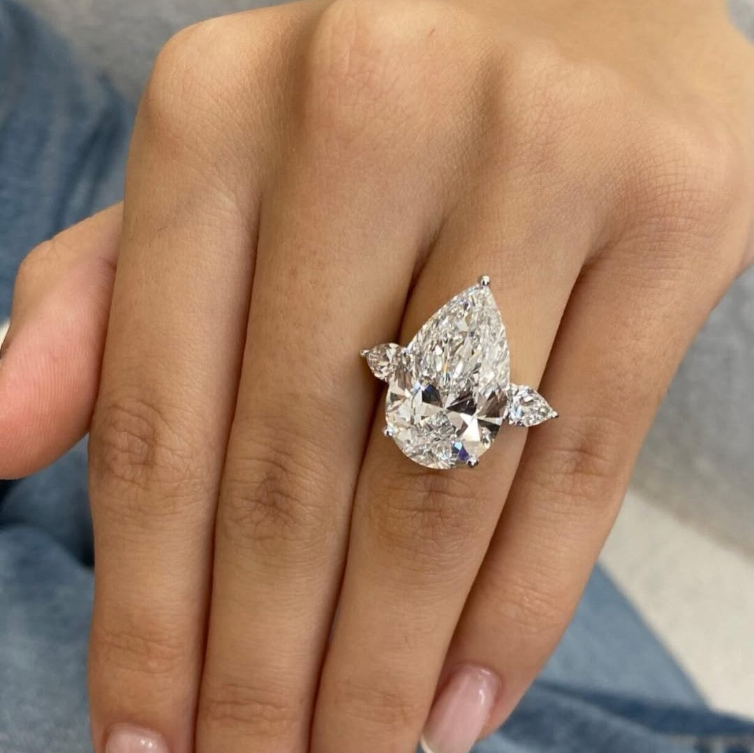 Modern One of a Kind Pear Shape Engagement Ring | Lab Grown Diamond | 14K Yellow Gold