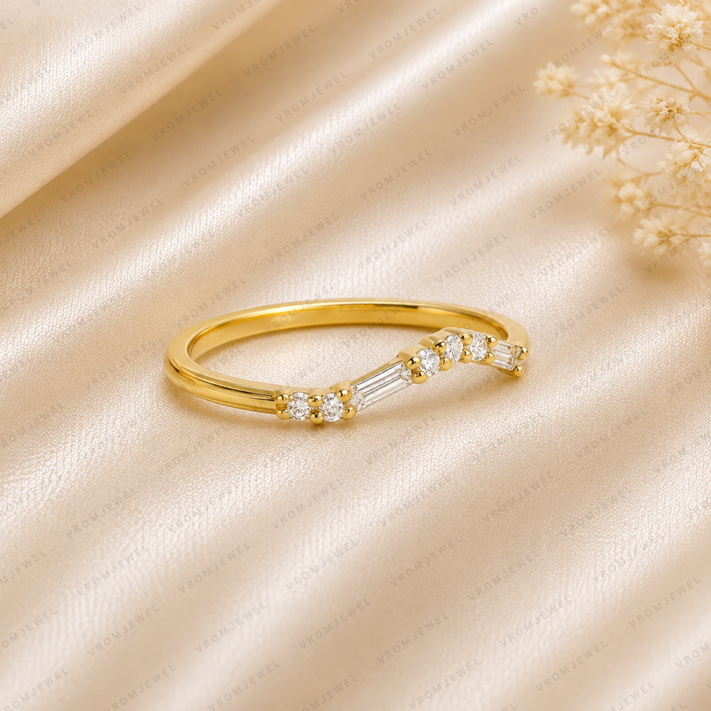 Curved Wedding Band | Lab Grown Diamond | Baguette & Round Stones | 14K Yellow Gold