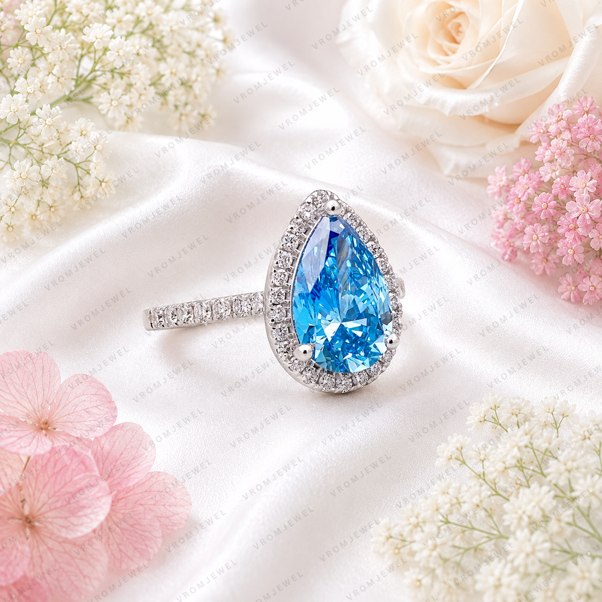 Blue Pear Shape Lab Grown Diamond Ring, 3 Carat Blue Diamond Engagement Ring, Pear Cut Halo Ring, Pavé Diamond Band, Blue Bridal Ring
