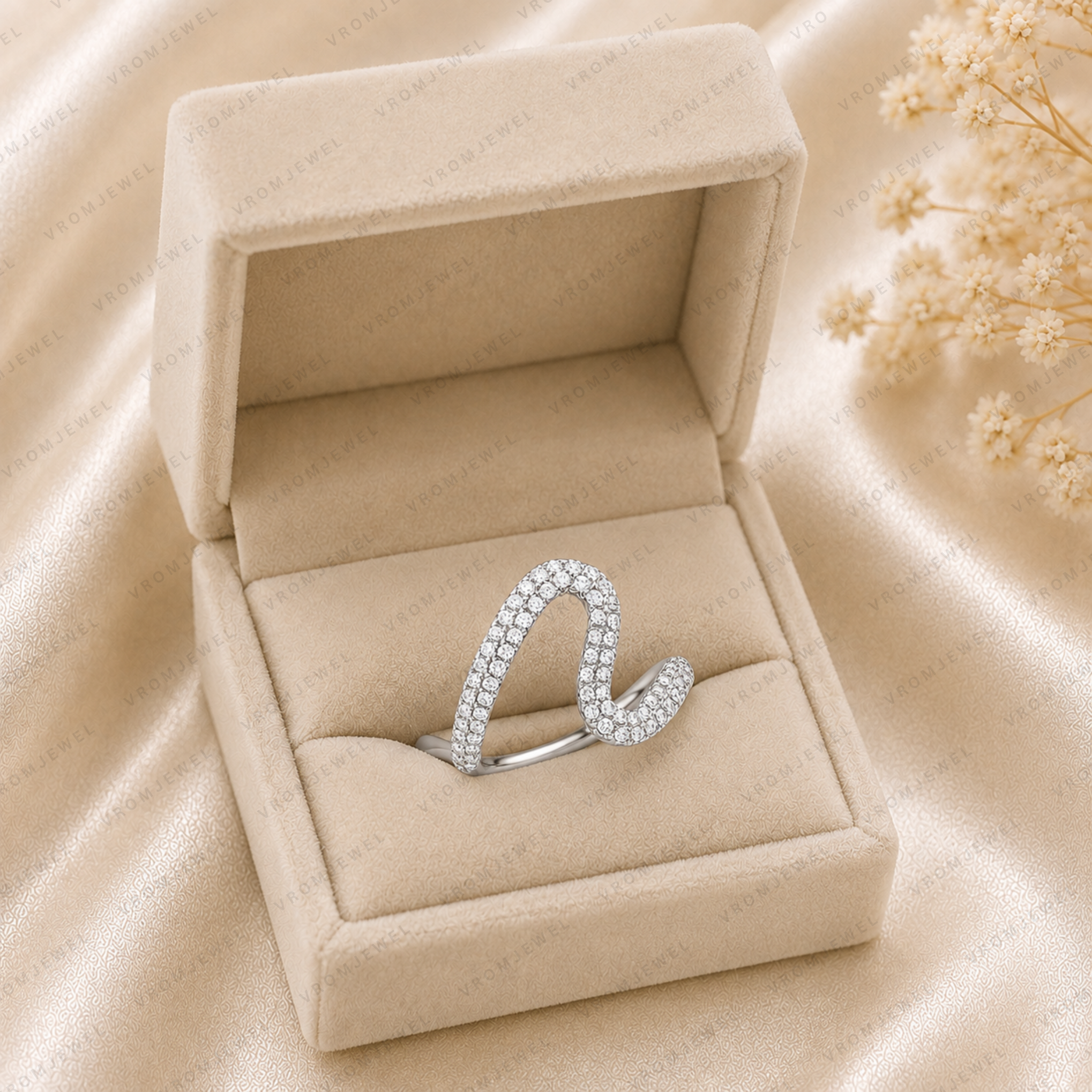 French Wave Lab Grown Diamond Wedding Band | Solid 14K Gold