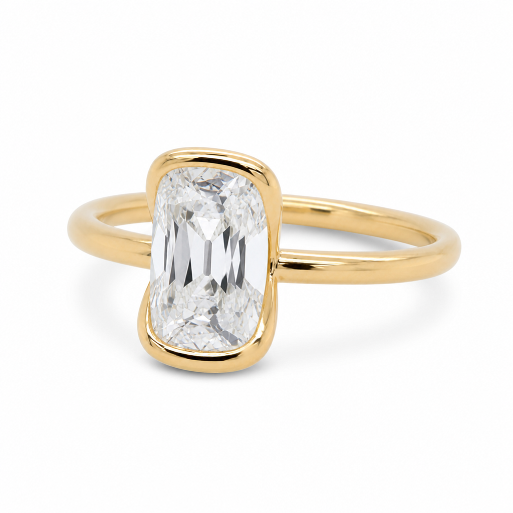 Old Mine Cushion Diamond Signet Ring, Vintage Style Lab Grown Diamond Ring, Antique Cushion Cut Gold Ring, Statement Signet Ring.