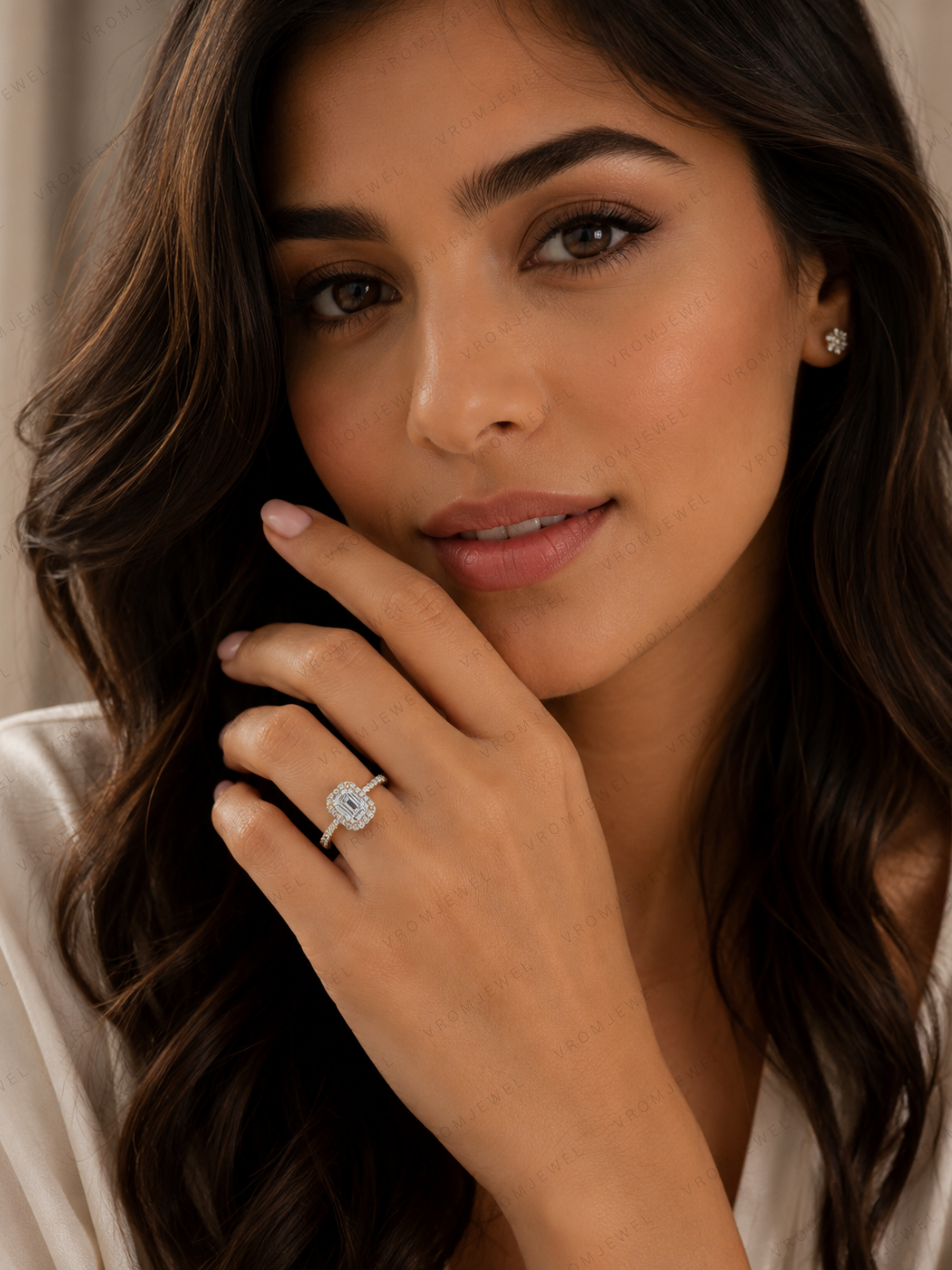 Emerald Cut Lab Grown Diamond Halo Bridal Engagement Ring in 14K/18K Gold