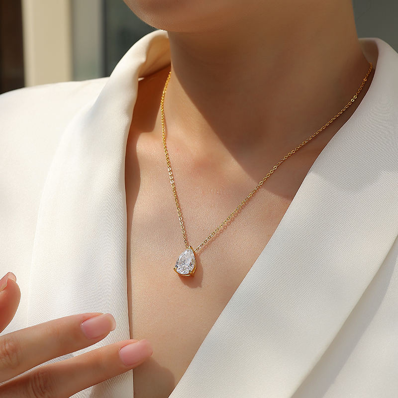 Dainty Pear Pendant Necklace | Lab Grown Diamond | 14K Yellow Gold Modern Style
