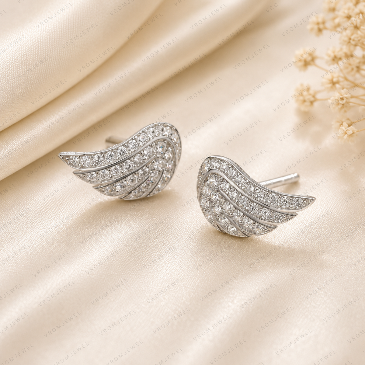 Angel Wings Stud Earrings, Lab Grown Diamond Wing Earrings, Guardian Angel Earrings, Solid Gold Stud Earrings, Minimalist Diamond Earrings