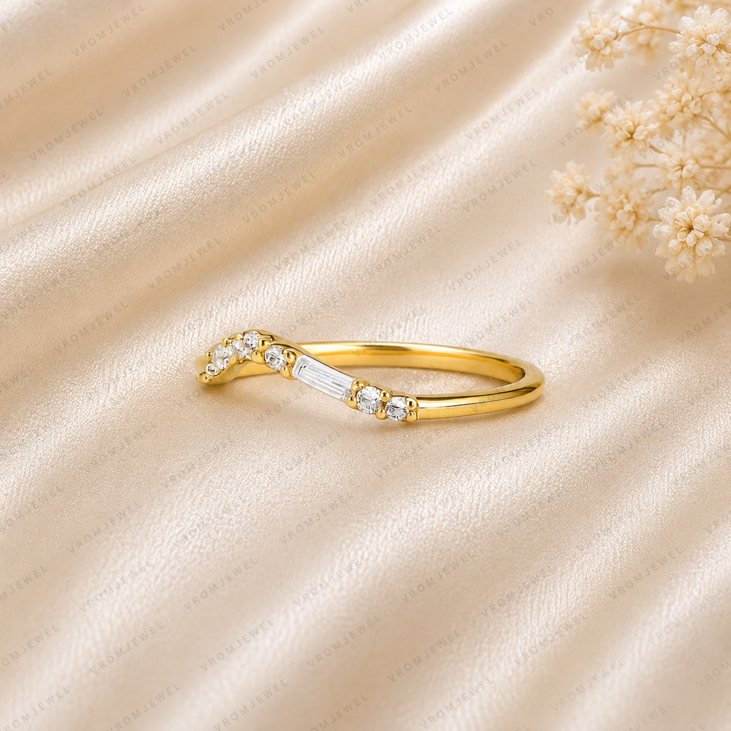 Curved Wedding Band | Lab Grown Diamond | Baguette & Round Stones | 14K Yellow Gold