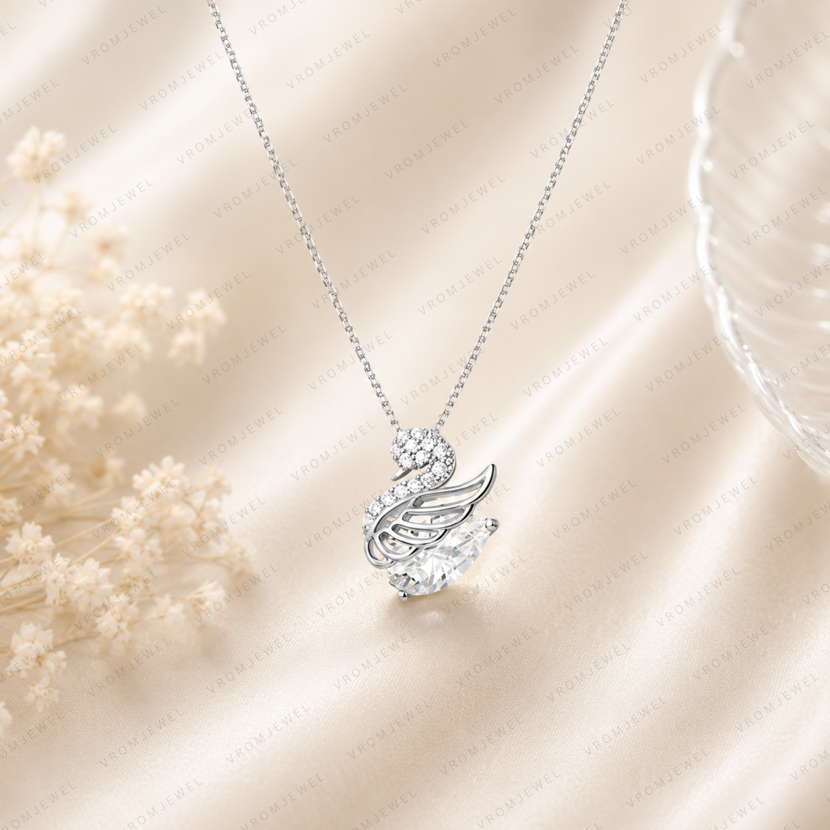 Swan Lab Grown Diamond Necklace, Swan Pendant Necklace, Round Diamond Necklace, Nature Inspired Necklace, Solid Gold Swan Necklace
