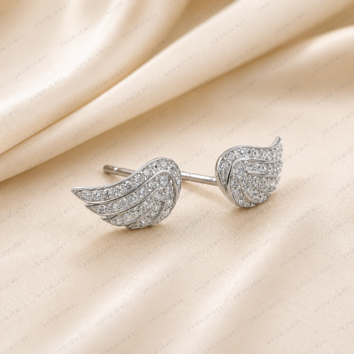 Angel Wings Stud Earrings, Lab Grown Diamond Wing Earrings, Guardian Angel Earrings, Solid Gold Stud Earrings, Minimalist Diamond Earrings