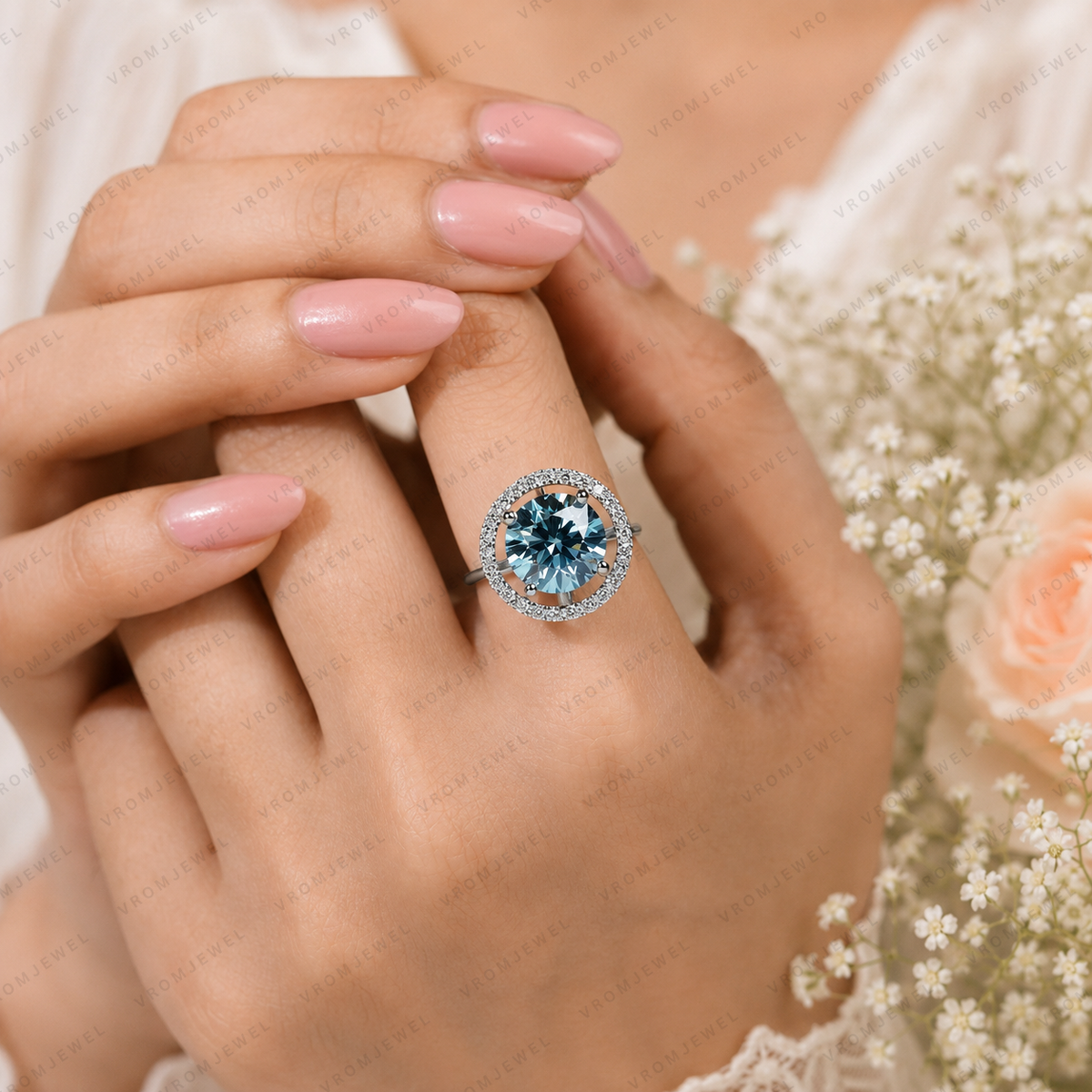 Blue Round Lab Grown Diamond Ring, 5 Carat Blue Diamond Engagement Ring, Round Cut Halo Ring, Pavé Diamond Halo, Unique Statement Ring