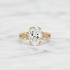Oval Cut Ring with Split Shank Design | Lab Grown Diamond | 14K Yellow Gold