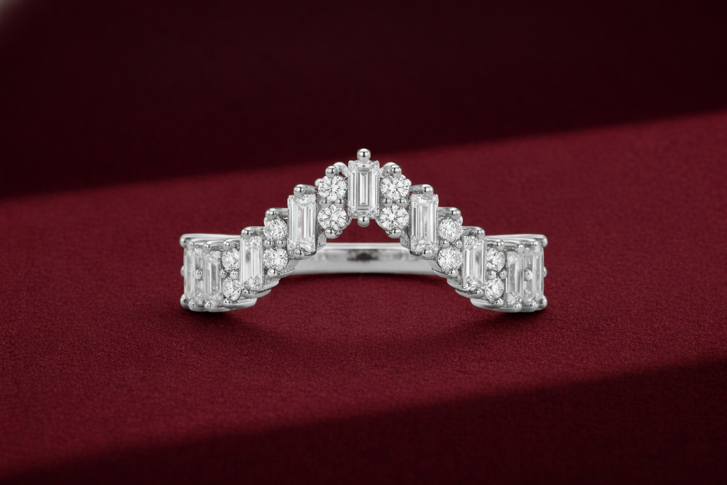 Chevron Diamond Band 1.35 Carat, Mixed Shape Diamond Band, V Shaped Wedding Band, Baguette and Round Diamond Ring, Stackable Gold Band