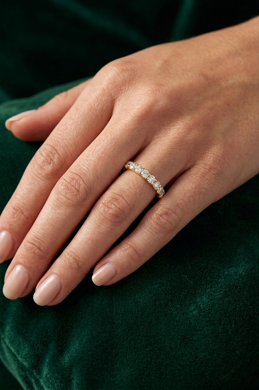 Round Diamond Stackable Band 1.50 Carat, Round Diamond Wedding Band, Pave Diamond Band, Stackable Gold Diamond Ring, Luxury Diamond Band