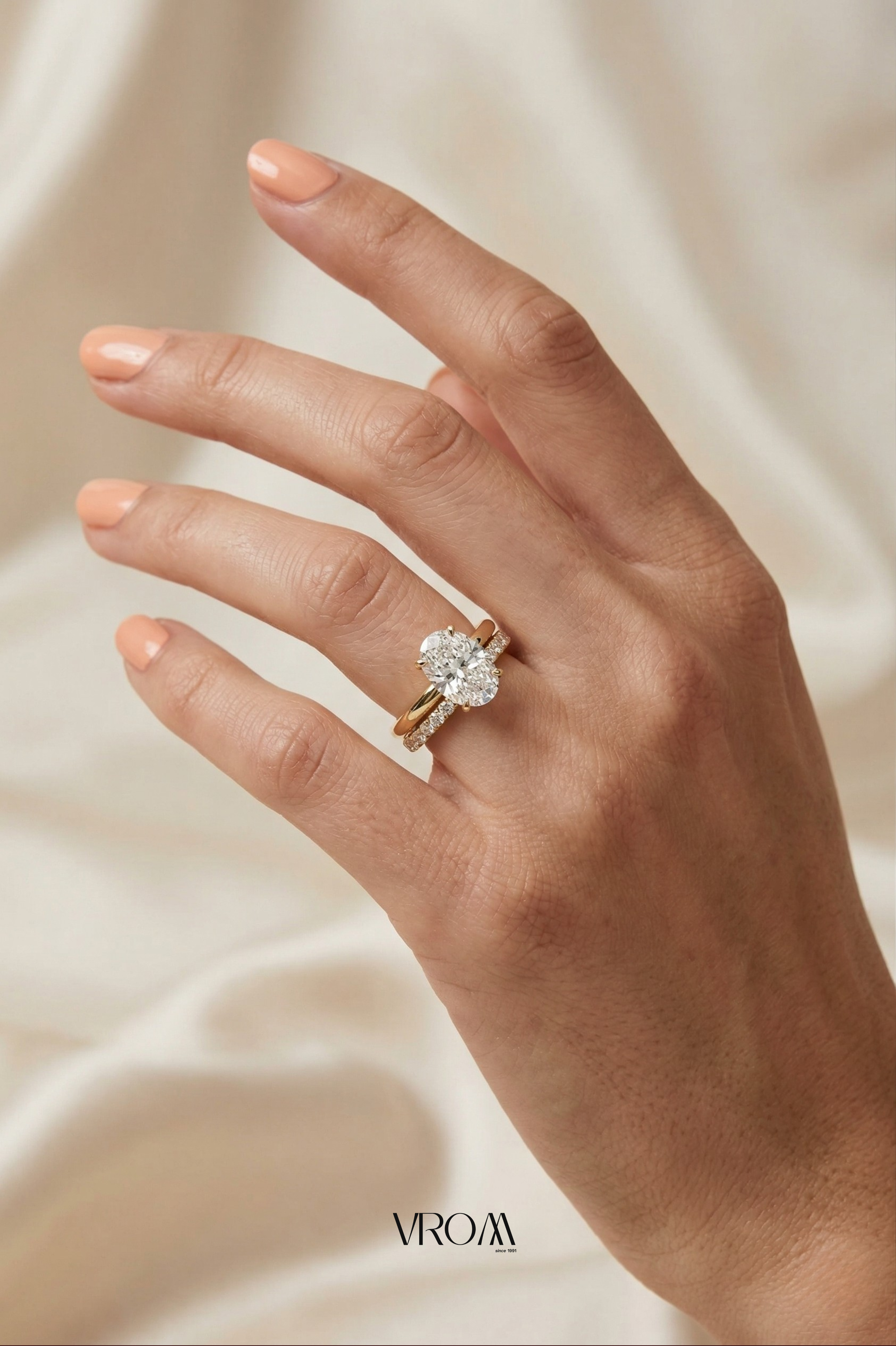 Oval Diamond Stackable Ring, Two Band Diamond Ring, Lab Grown Diamond Engagement Ring, Pave Diamond Band Ring, Minimal Gold Ring
