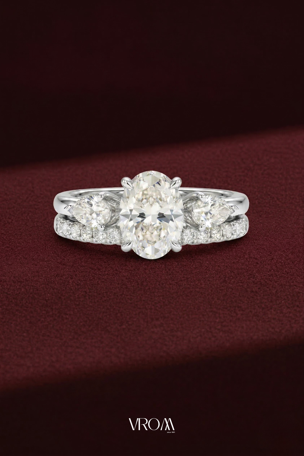 Oval Diamond Wedding Set, Two Band Stackable Ring, Three Stone Engagement Ring, Lab Grown Diamond Ring, Curved Pave Band Set