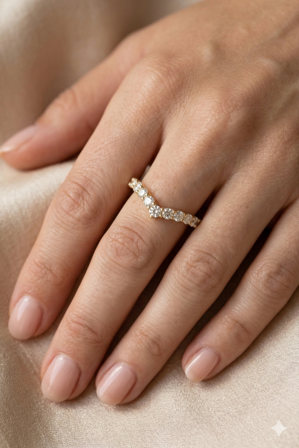 V Shaped Diamond Stackable Band 1.50 Carat, Round Diamond Chevron Band, V Wedding Band, Curved Diamond Band, Gold Stackable Ring