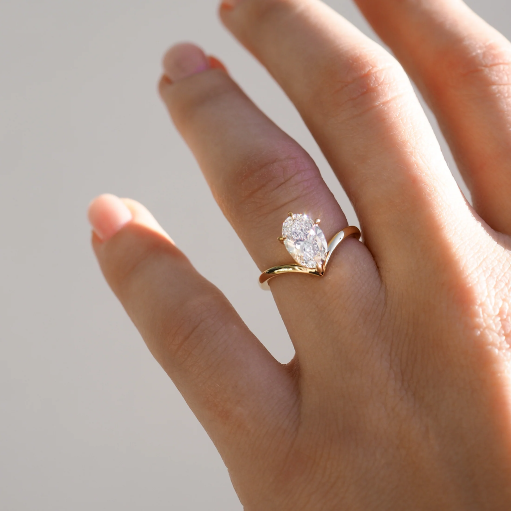 Modern Curve Solitaire Oval Engagement Ring | Lab Grown Diamond | 14K Yellow Gold Fine Jewelry