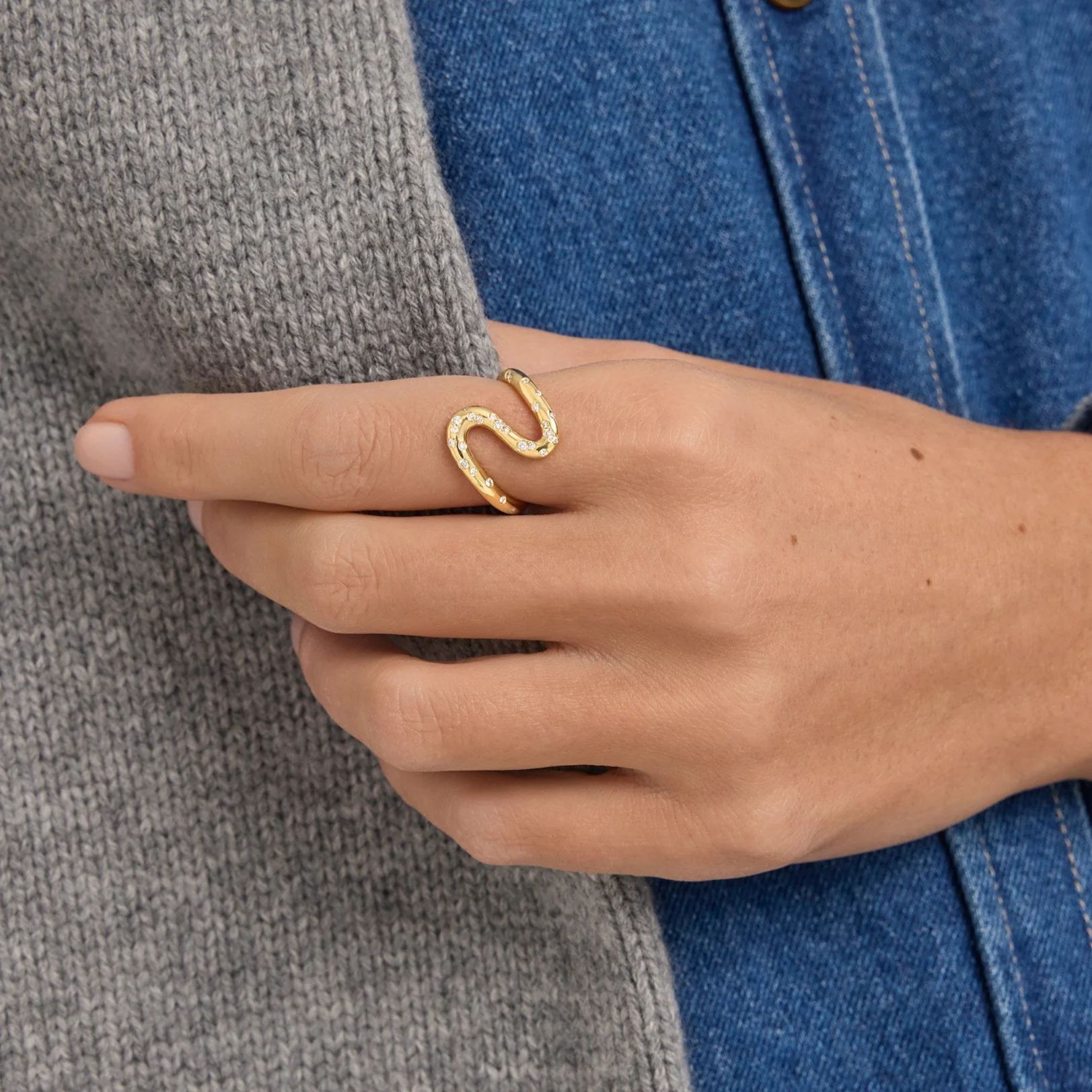 French Wave Wedding Band | Lab Grown Diamond | 14K Gold