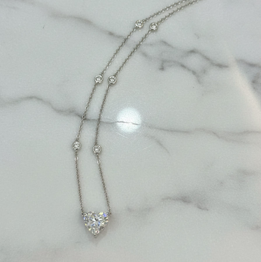 Heart Pave Minimalist Necklace with Station Chain | Lab Grown Diamond | 14K Yellow Gold