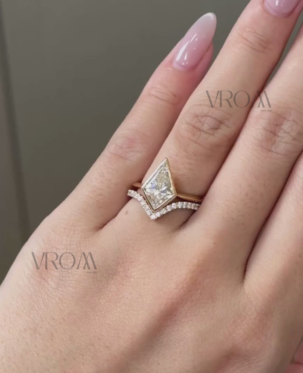 Modern Kite Cut Bezel Setting Engagement Ring | Lab Grown Diamond | 14K Yellow Gold