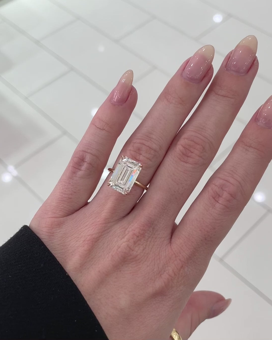 8CT Emerald Cut Modern Prong Set Ring | Lab Grown Diamond | 14K Yellow Gold