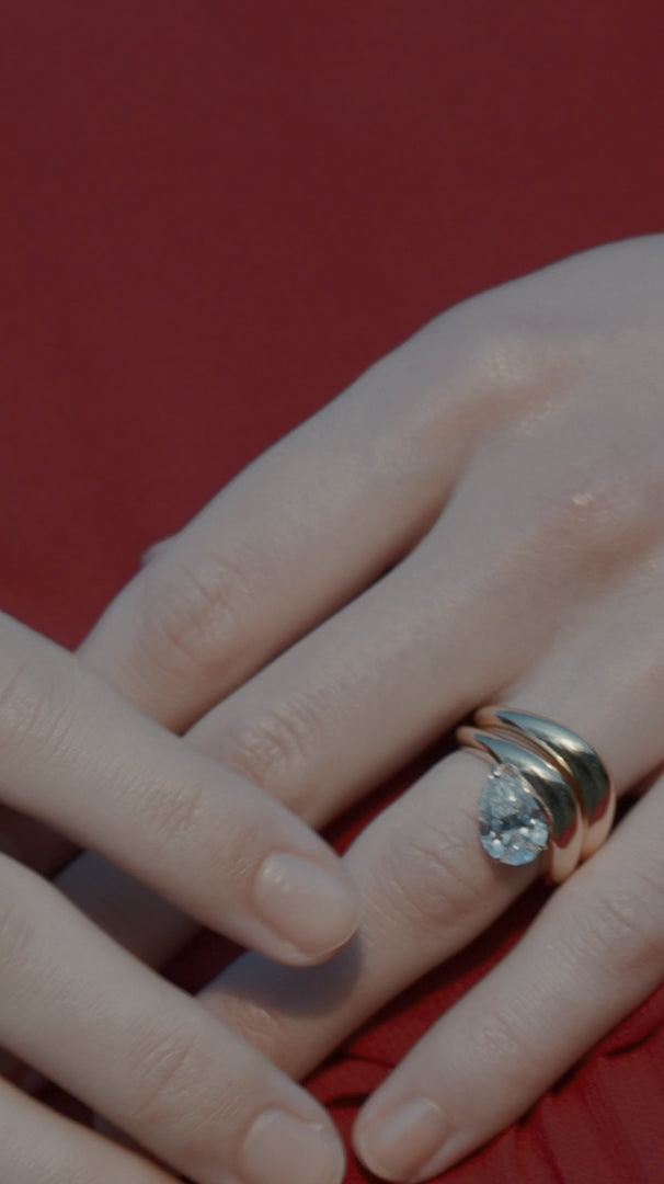 Pear Cut Wrap Twist Ring | Lab Grown Diamond | 14K Yellow Gold Smooth Modern Setting