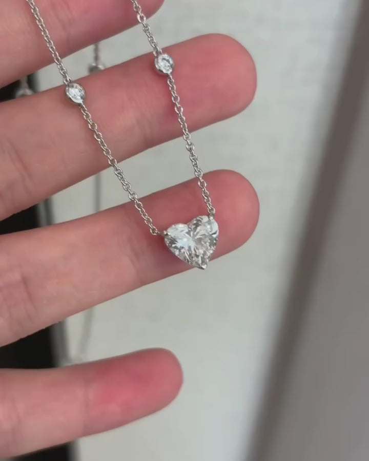 Heart Pave Minimalist Necklace with Station Chain | Lab Grown Diamond | 14K Yellow Gold