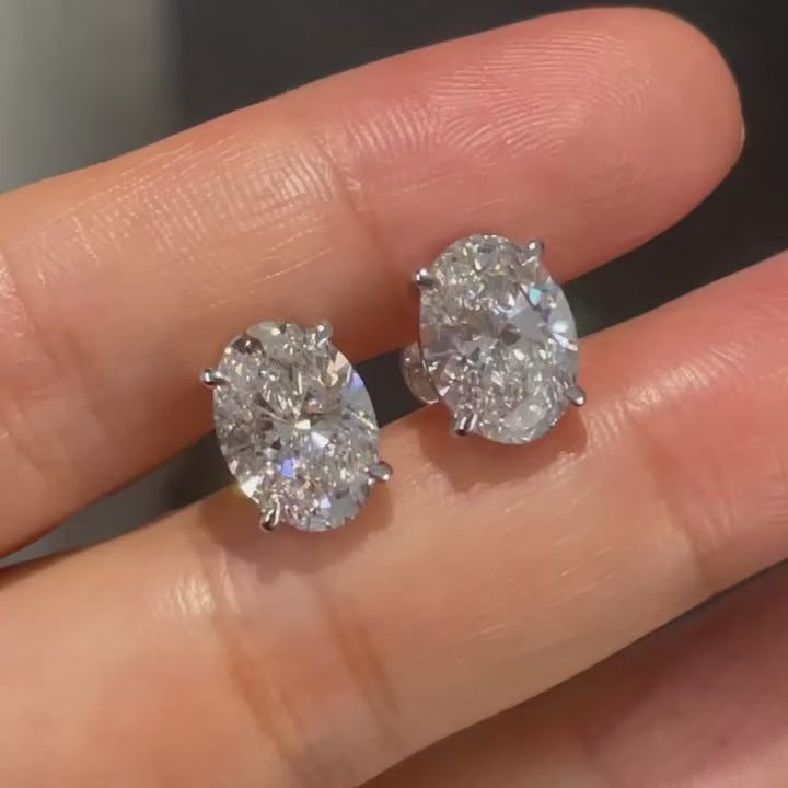 Classic Oval Stud Earrings | Lab Grown Diamond | 14K Yellow Gold Minimal Everyday Earrings