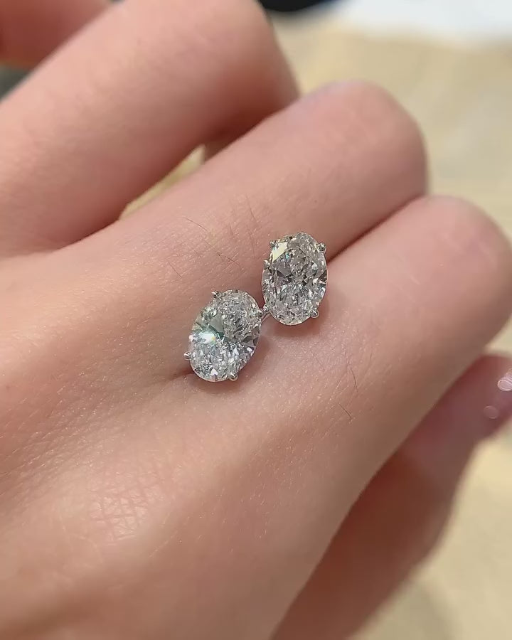 Dainty Oval Diamond Stud Earrings | Lab Grown Diamond | 14K Yellow Gold